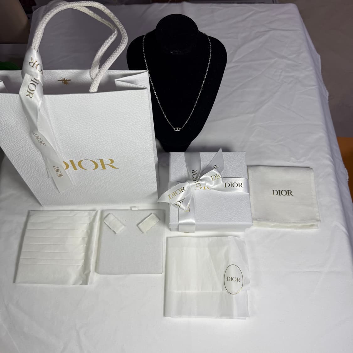 [풀구성,단종모델] 디올 클레어 디 룬 네클리스 실버 목걸이 상품이미지8