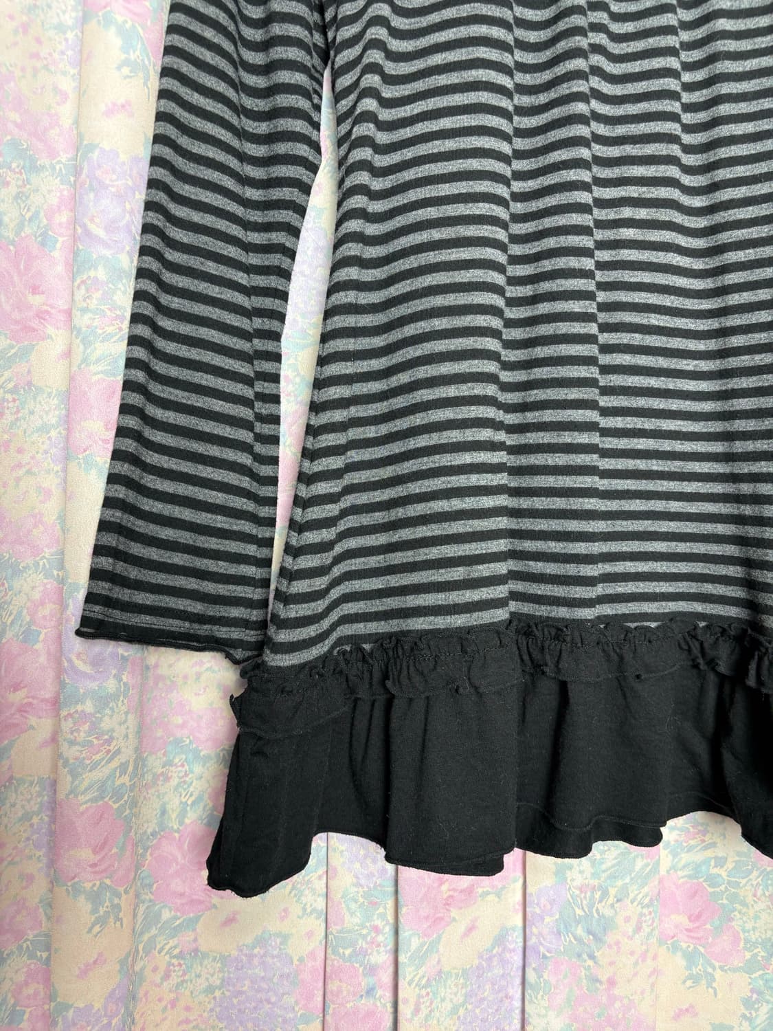 스트라이프 프릴 긴소매 티셔츠 상품이미지8