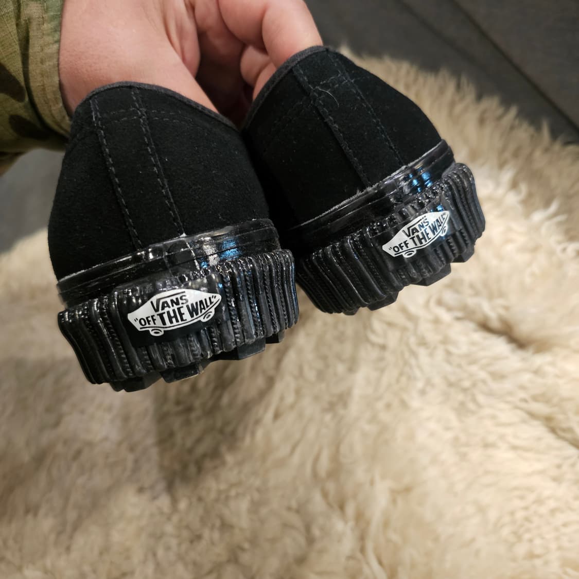 275 반스 어센틱 러그 스웨이드 블랙 새것 상품이미지4