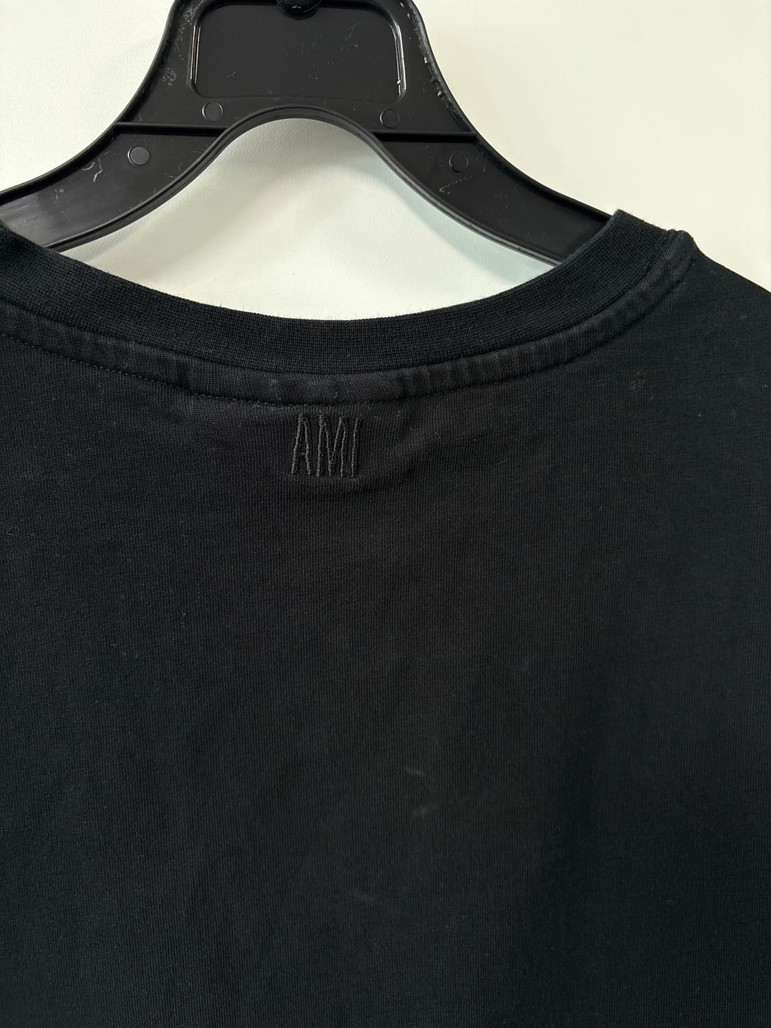 아미 자수 블랙 반팔 티셔츠 상품이미지5