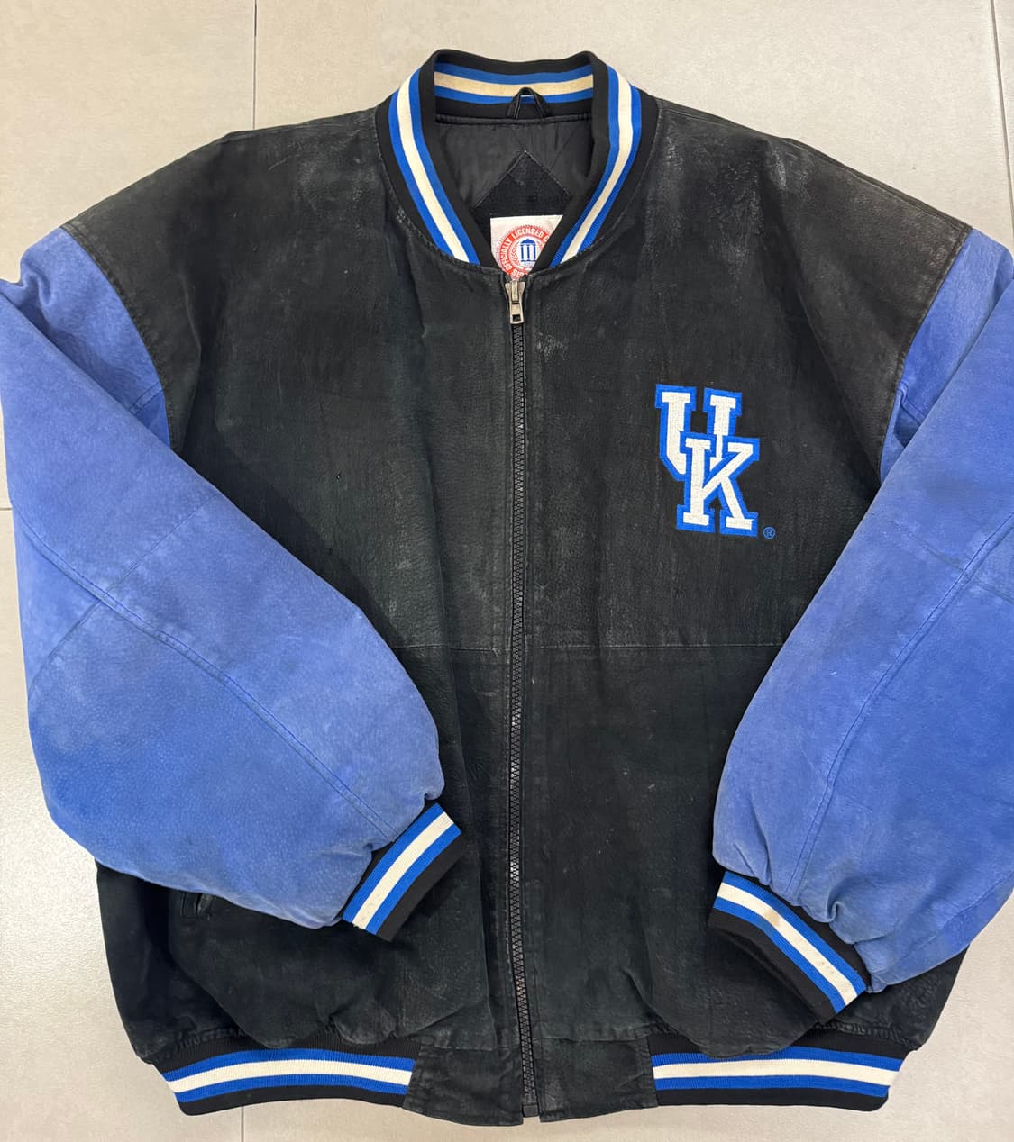 90’s 켄터키대 가죽 바시티 자켓 XL 상품이미지5