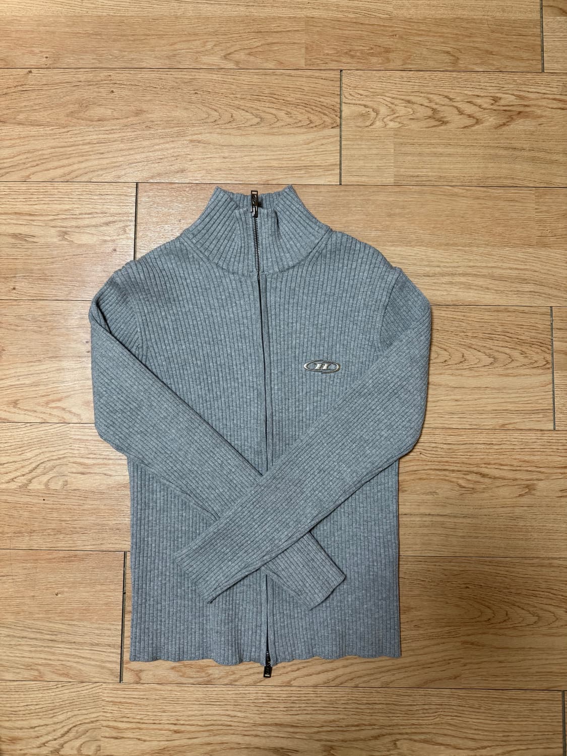 (1 size) 본투윈 한정판 머슬핏 니트집업 그레이 상품이미지1