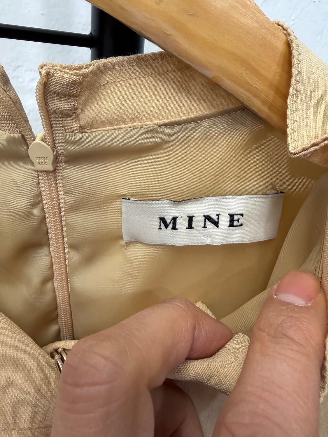 정품) MINE 마인 한섬 베이지 셔링 롱 원피스 82 상품이미지7