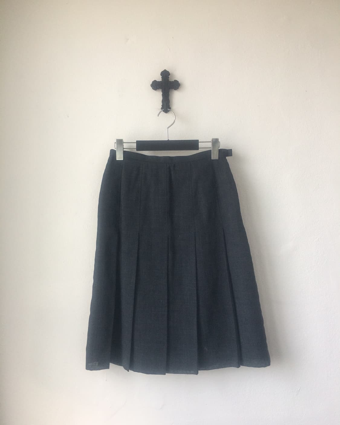Pleats midi skirt 상품이미지1