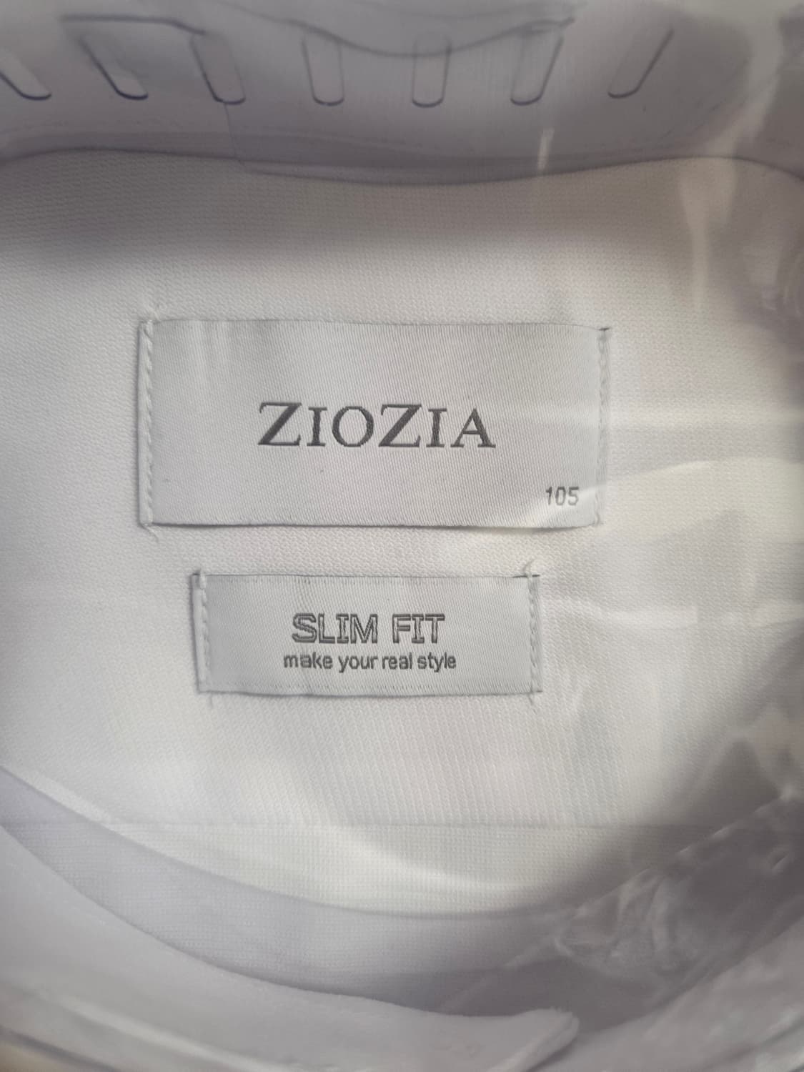 지오지아 슬림핏 화이트 셔츠 상품이미지3