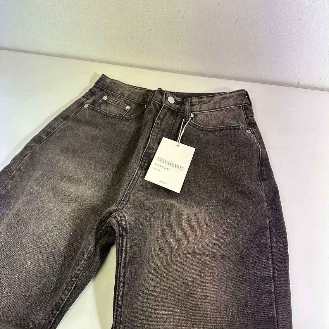 택달린새것 M 트릴리온 블랙워시드 일자핏 데님팬츠 청바지 상품이미지1