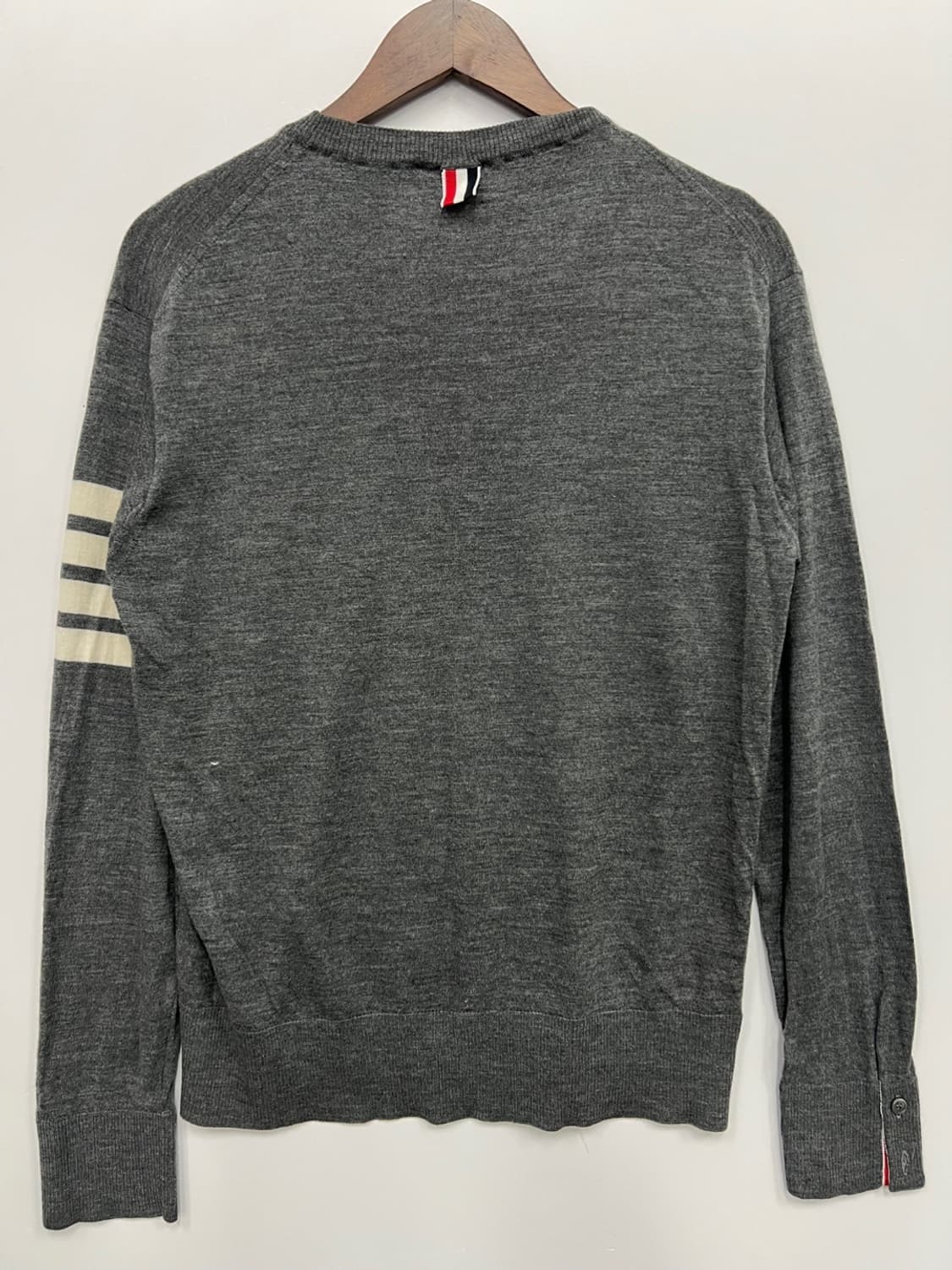 톰브라운 맨투맨 상품이미지2