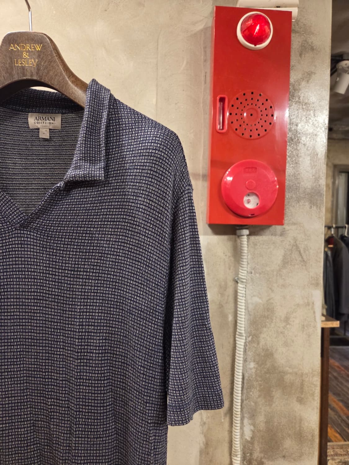 아르마니 꼴레지오니 오픈칼라넥 티셔츠 상품이미지3