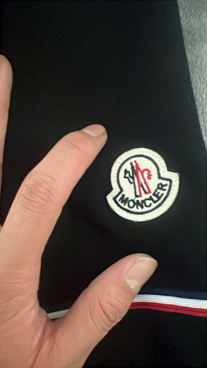 몽클레어맨투맨  상품이미지2