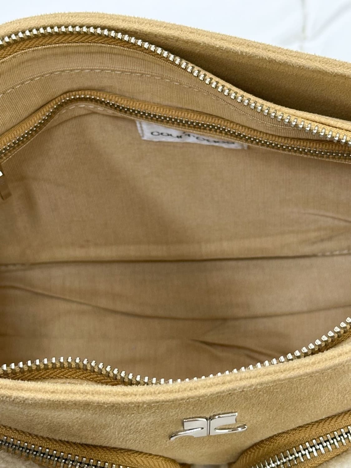 courreges / 꾸레쥬 베이지 스웨이드 퍼 숄더백  상품이미지10