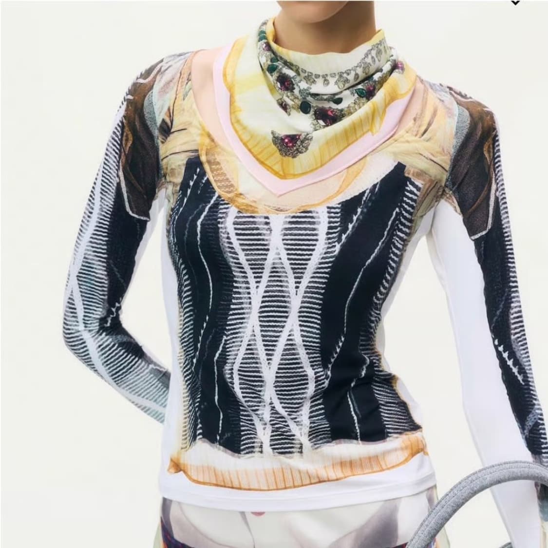 [새상품] H&M x 글렌 마틴스 프린트 탑 S 사이즈 상품이미지1