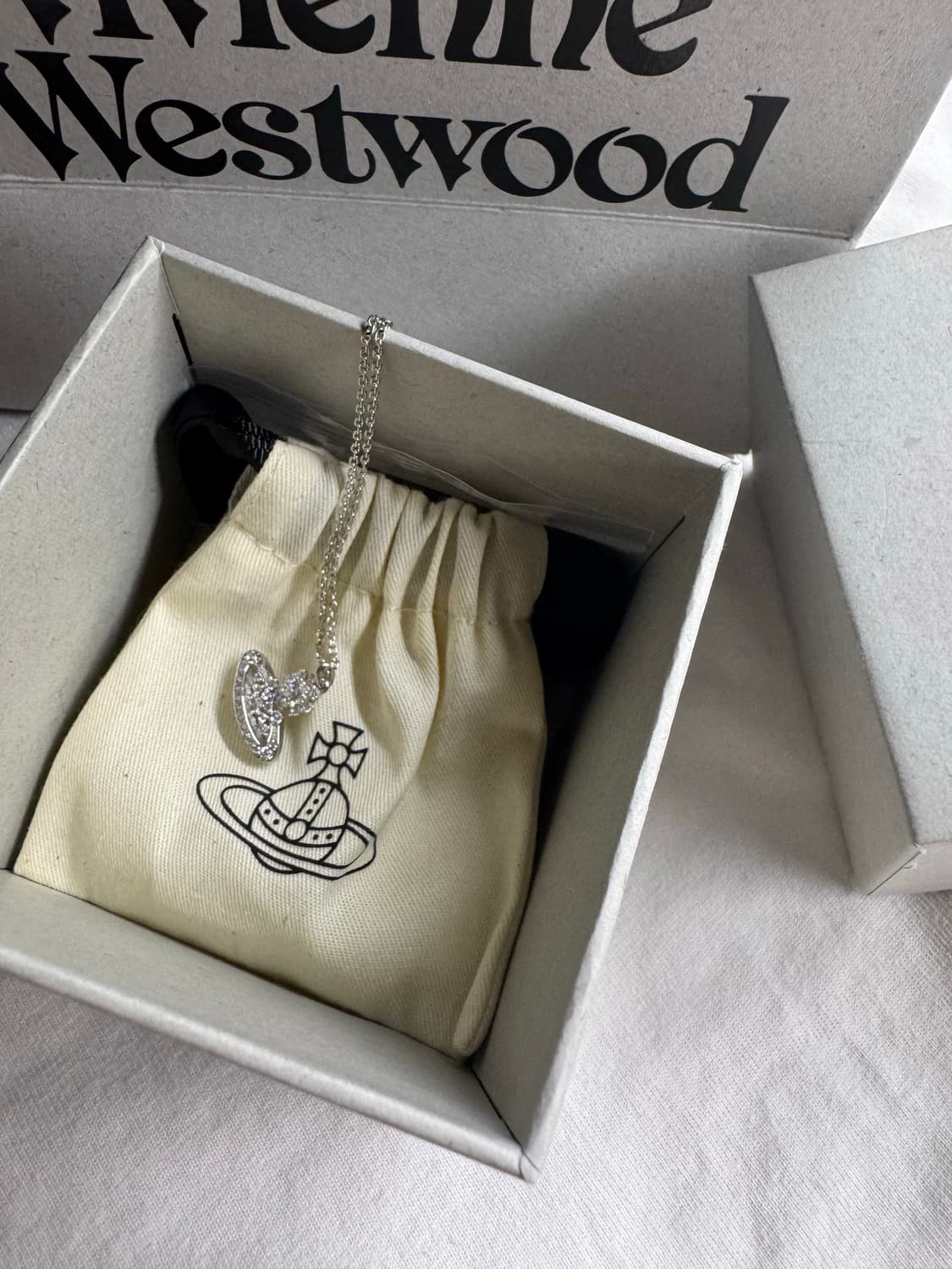 비비안웨스트우드 나르시사 실버 목걸이 상품이미지2