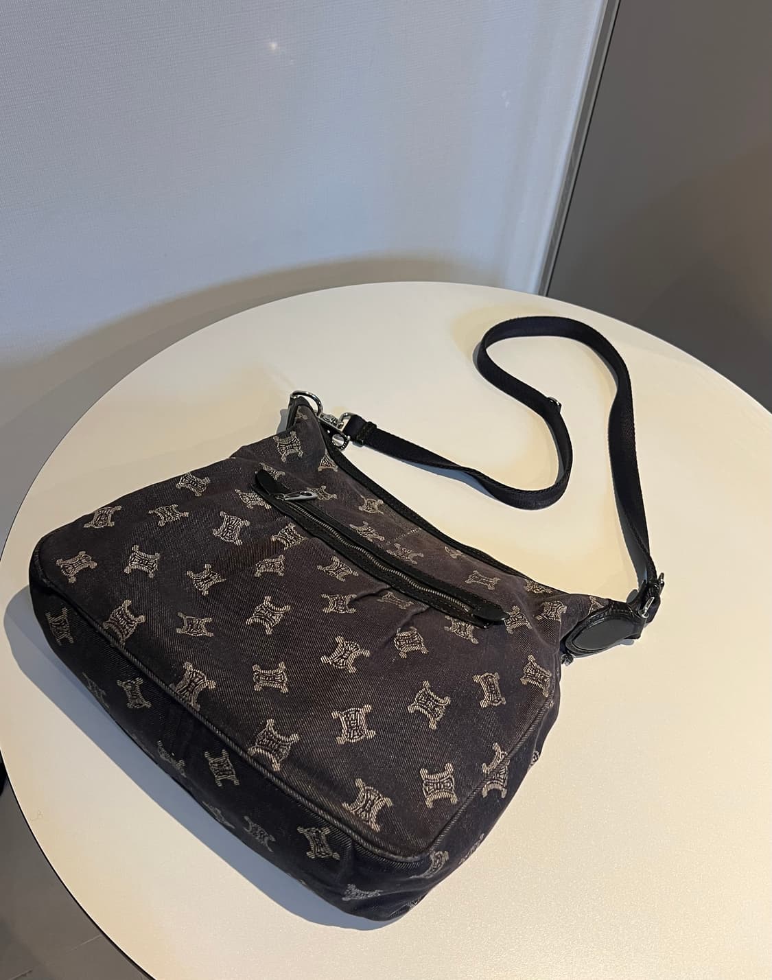 셀린느 마카담 데님 크로스백 상품이미지2