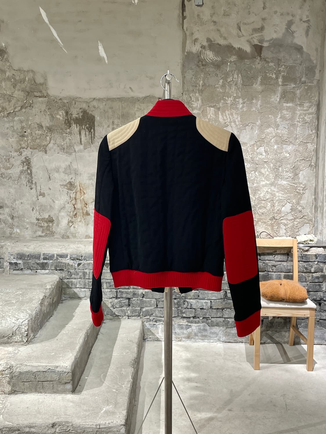 모스키노 배색 패치 투 웨이 집업 자켓 상품이미지6