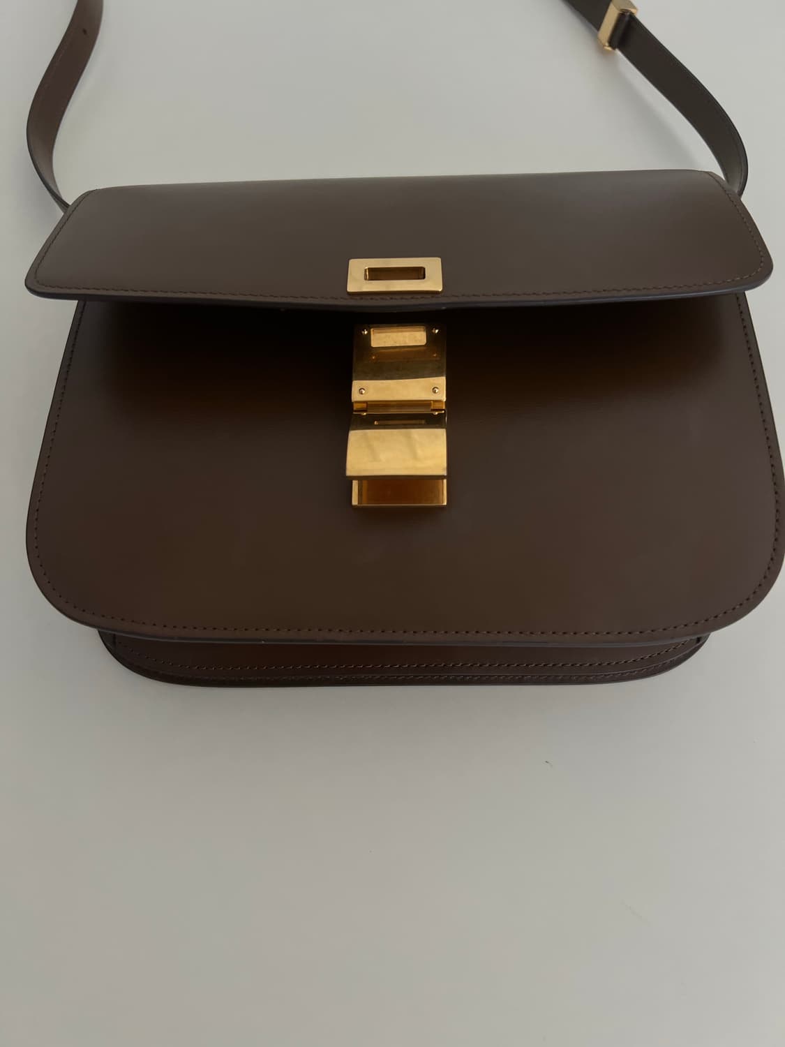 셀린느 클래식 박스 미듐 상품이미지3