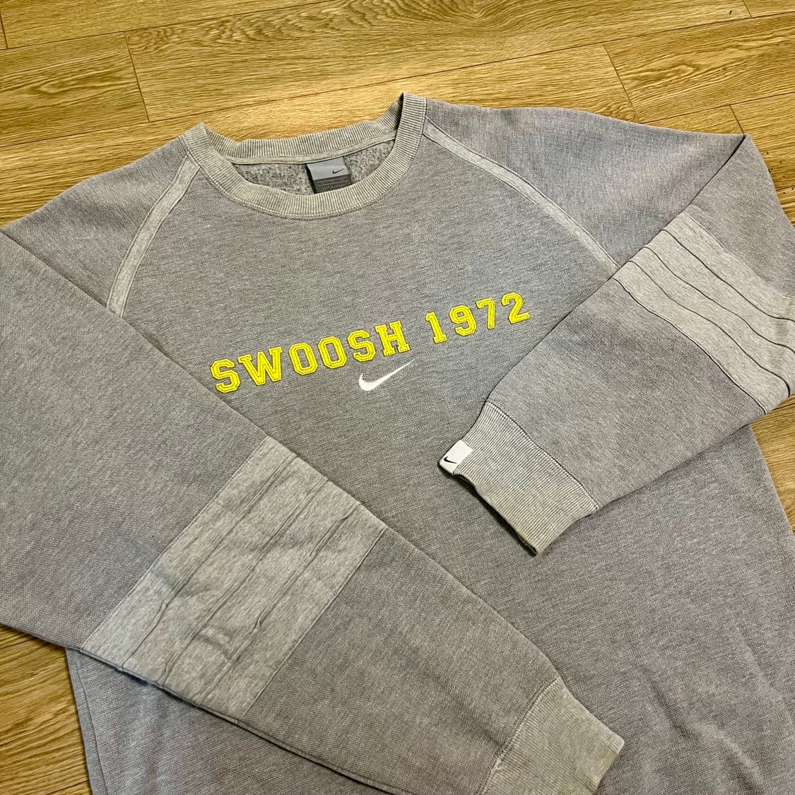 105) 나이키 빈티지 스우시 1972 맨투맨 상품이미지1