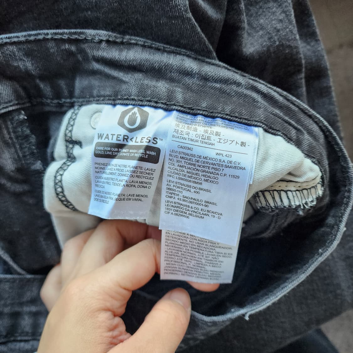 리바이스502 블랙 워싱 데님 팬츠 상품이미지5