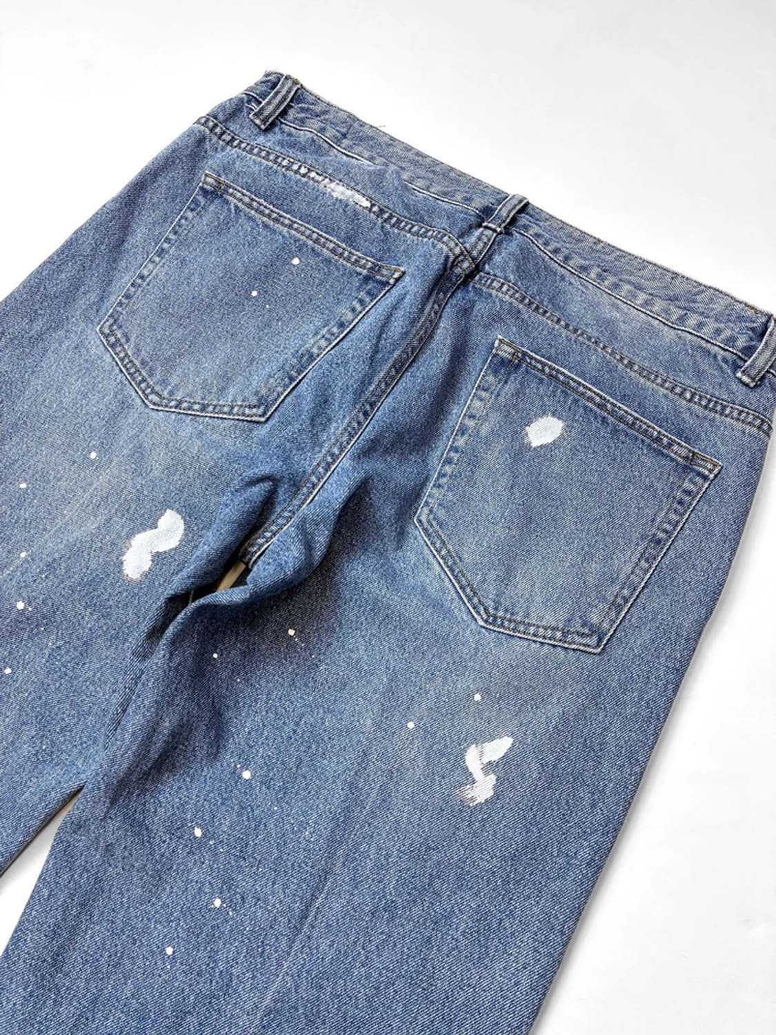 솔리드옴므 19ss 워싱 페인팅 테이퍼드 데님 팬츠 PN5349 상품이미지6