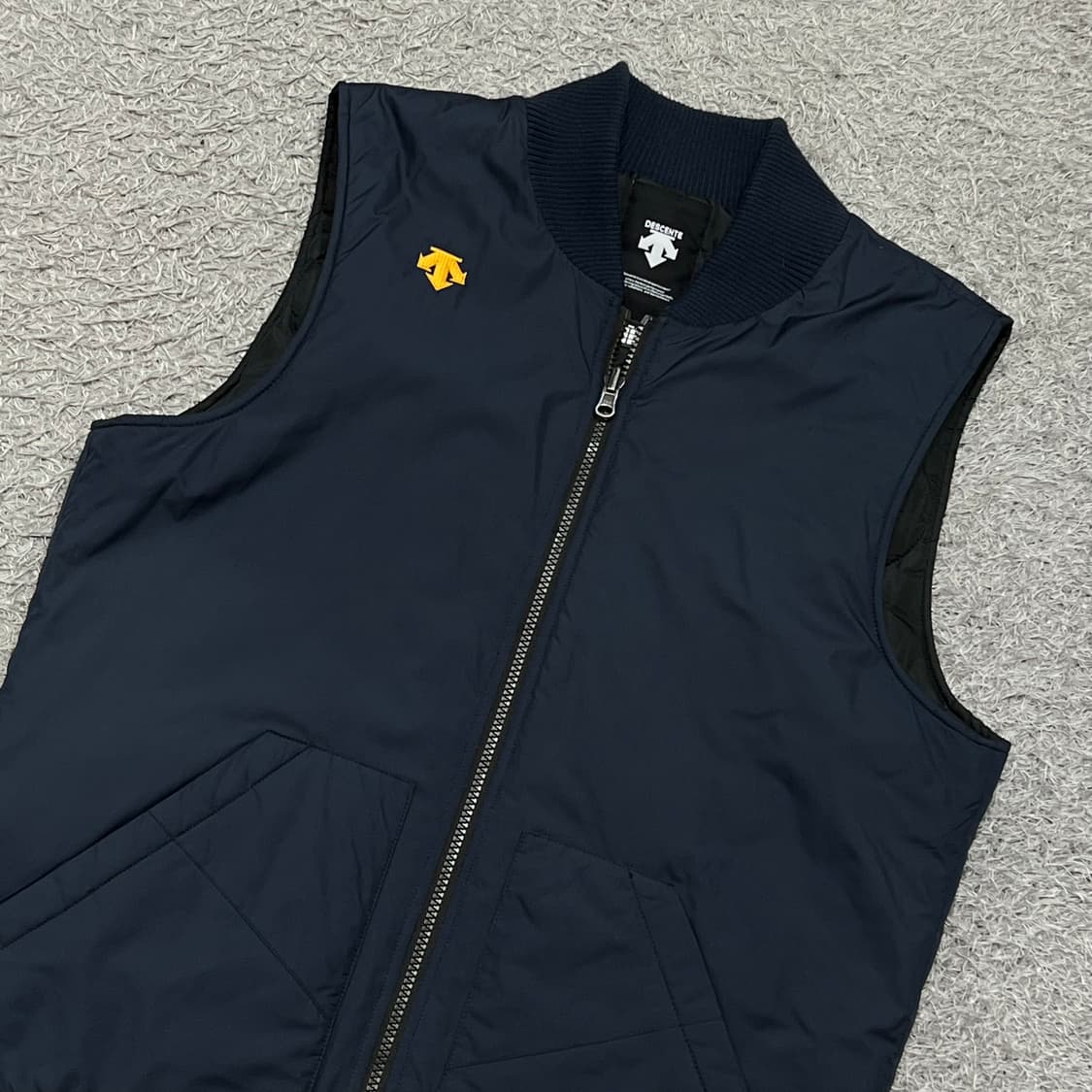 [95] 데상트 패딩조끼 상품이미지1