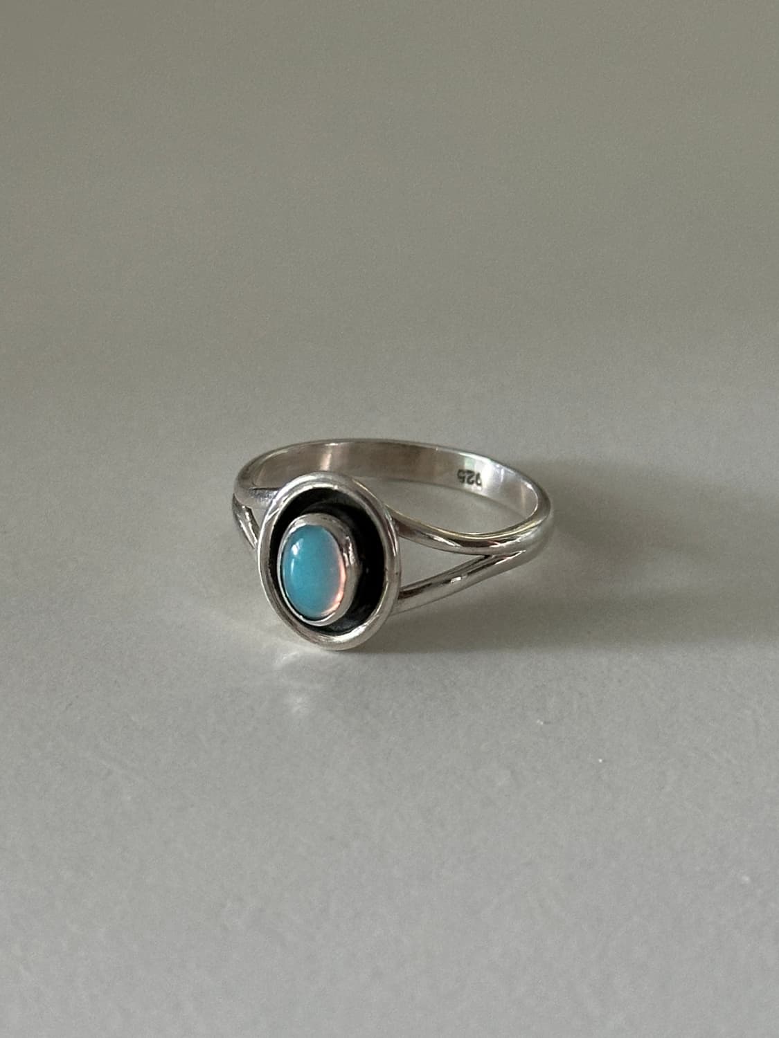 Ethereal Opal Ring 상품이미지1