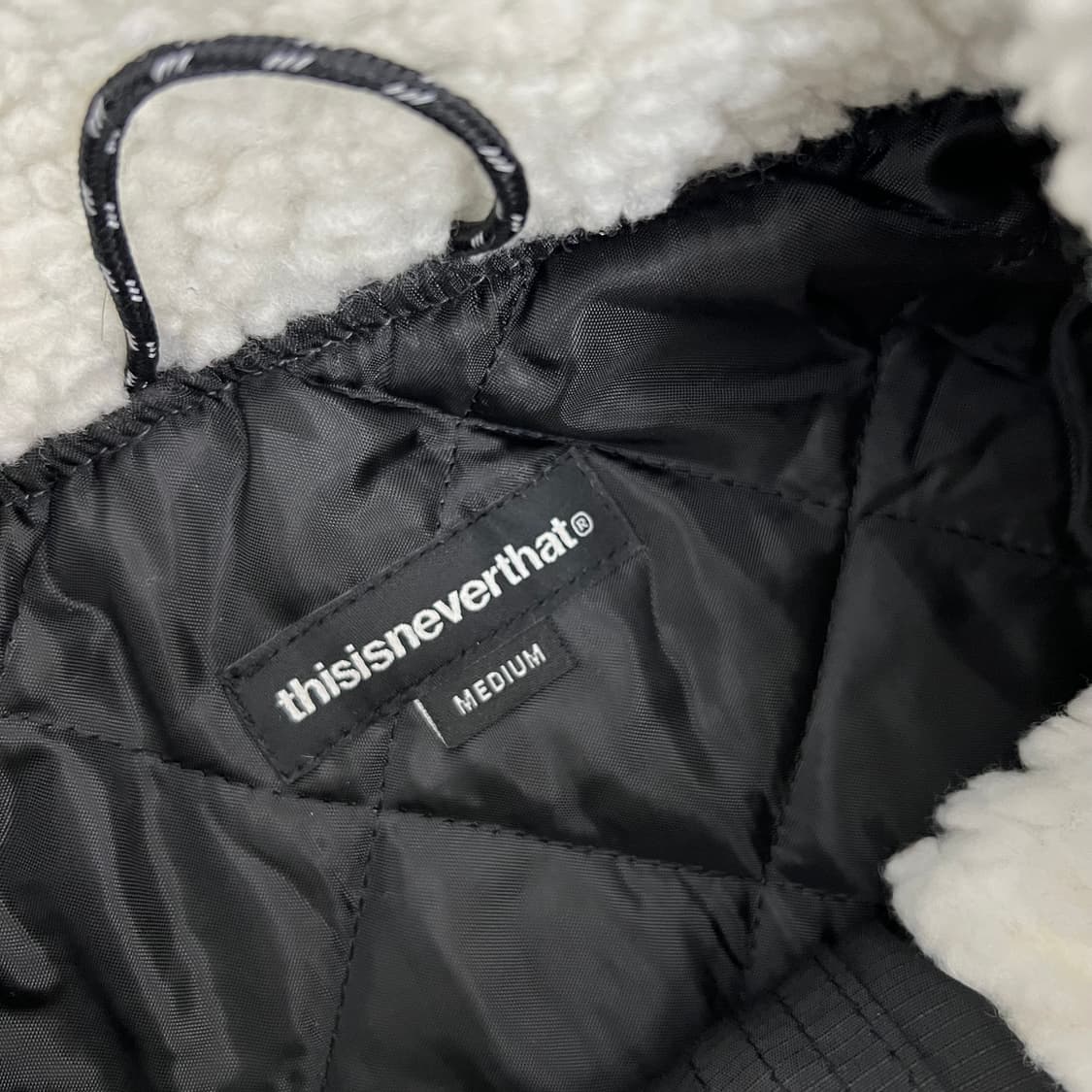 디스이즈네버댓 오버사이즈 배색 아노락 후드 자켓 상품이미지5