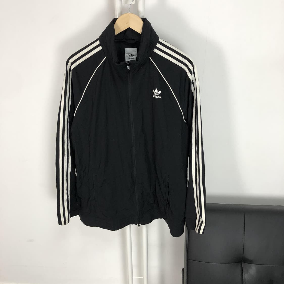 아디다스 정품 나일론 sst 3stripes 바람막이 검흰 상품이미지3