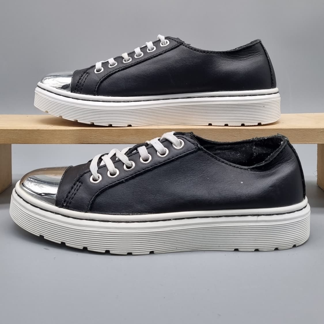 닥터마틴 알렉세이 여성스니커즈240 상품이미지1