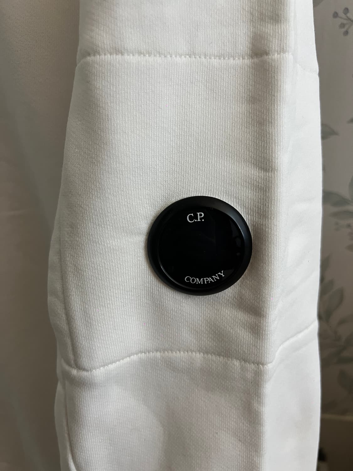CP컴퍼니 화이트 맨투맨3XL 상품이미지2