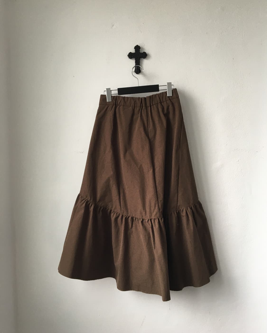 Unbalanced glossy skirt 상품이미지4