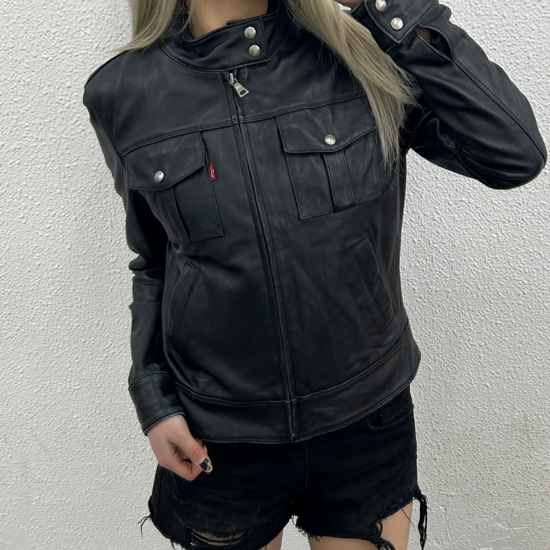  00's 리바이스 블랙 램스킨 크롭트 우먼스 봄버자켓 L 상품이미지1