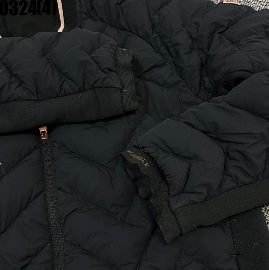 105 와이드앵글 구스다운 블랙 퀄팅 점퍼 0324(4) 상품이미지4