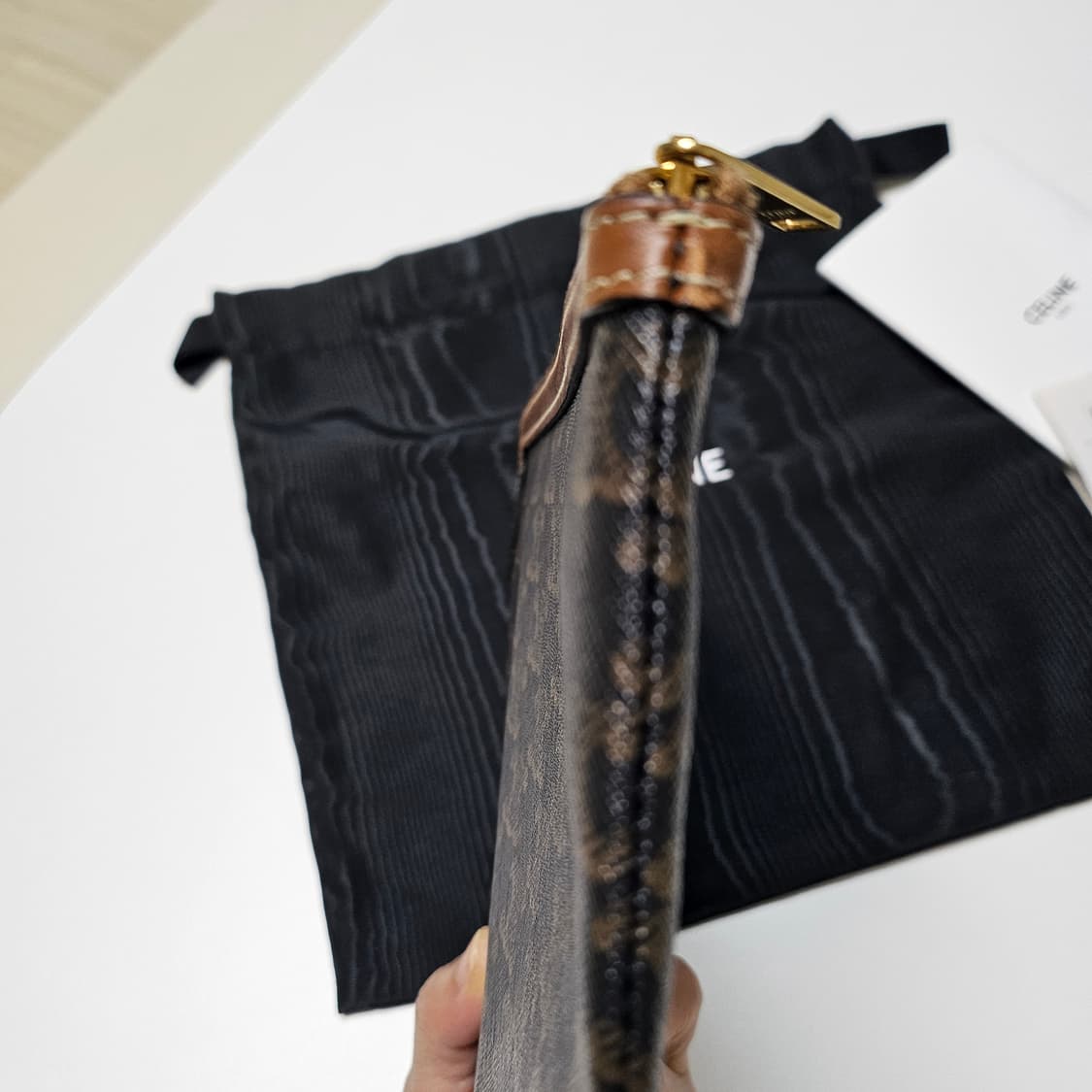 셀린느 트리오페 스몰 클러치 (정품) 상품이미지4