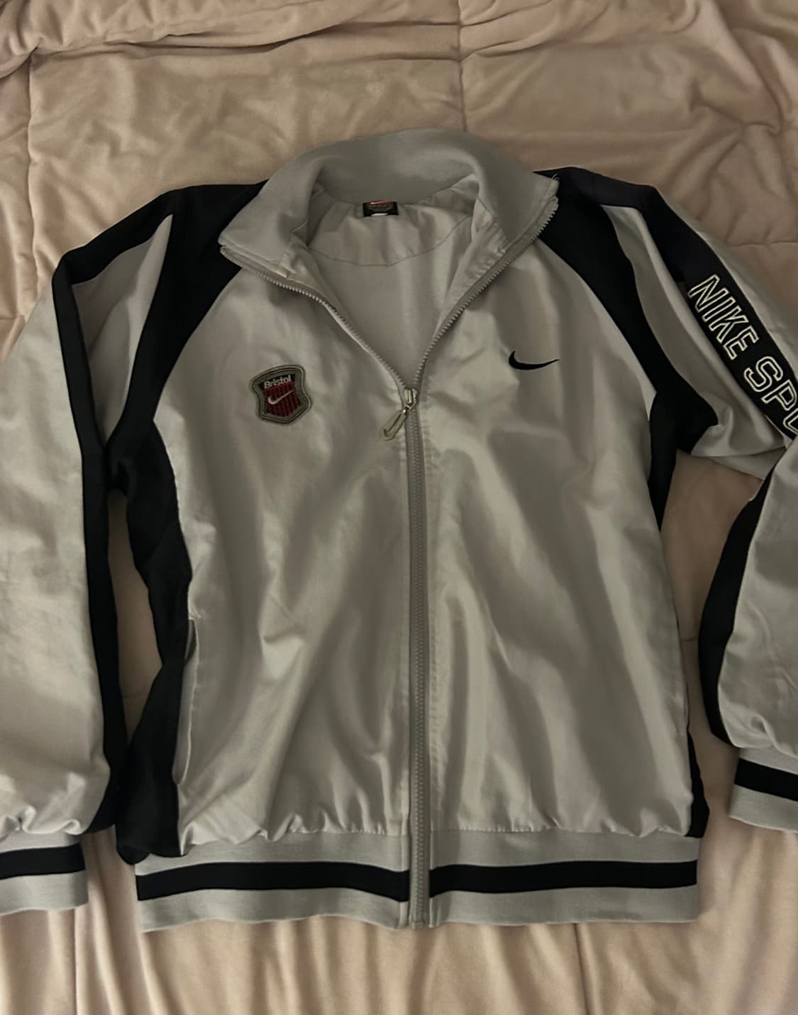 나이키 00‘s 올드스쿨 바람막이 상품이미지1