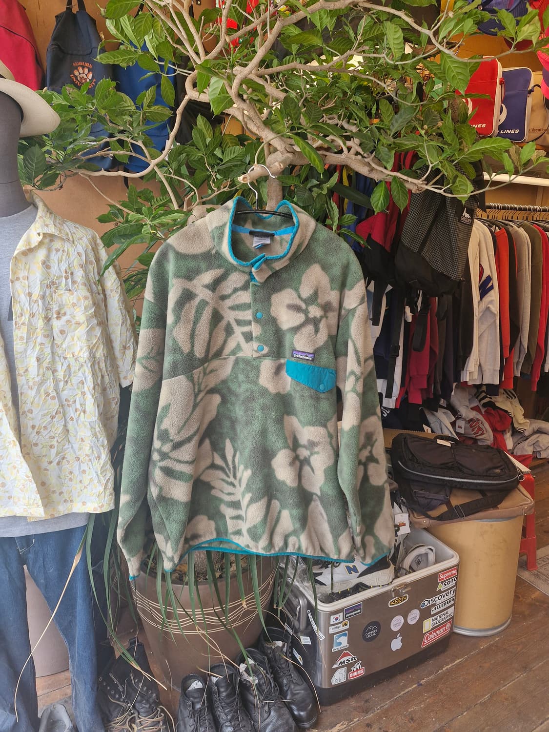 Z-541 파타고니아 신칠라 하와이언 플라워 상품이미지1