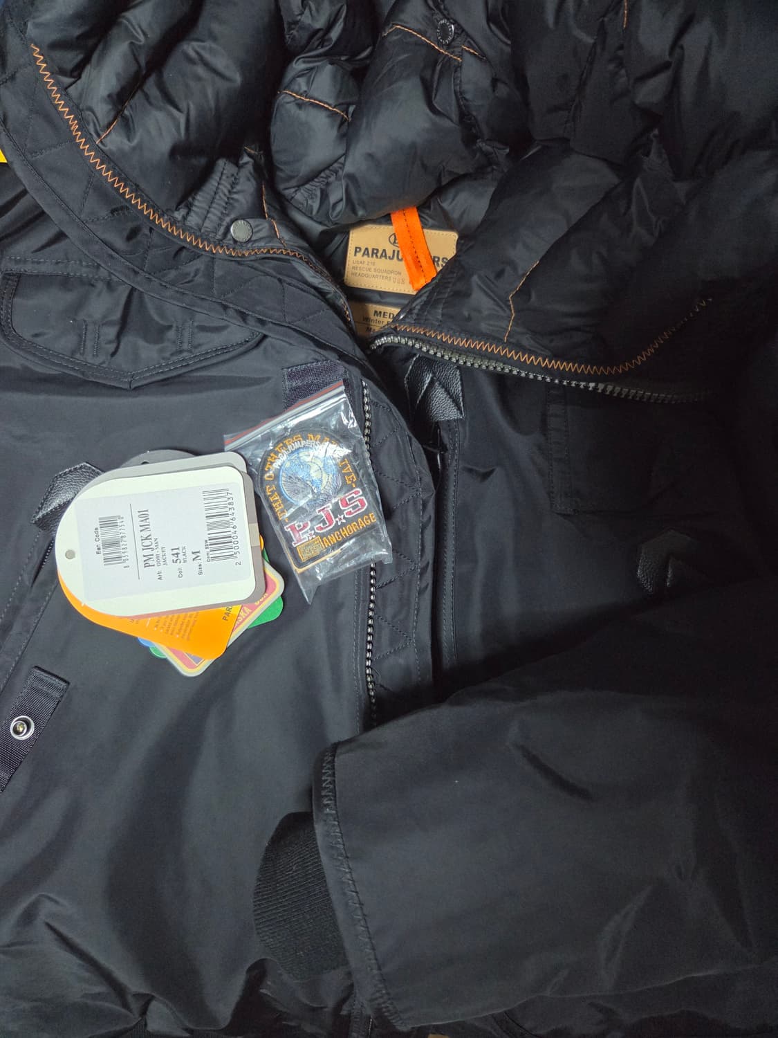 새상품급)22fw 파라점퍼스 고비 블랙 m 상품이미지3