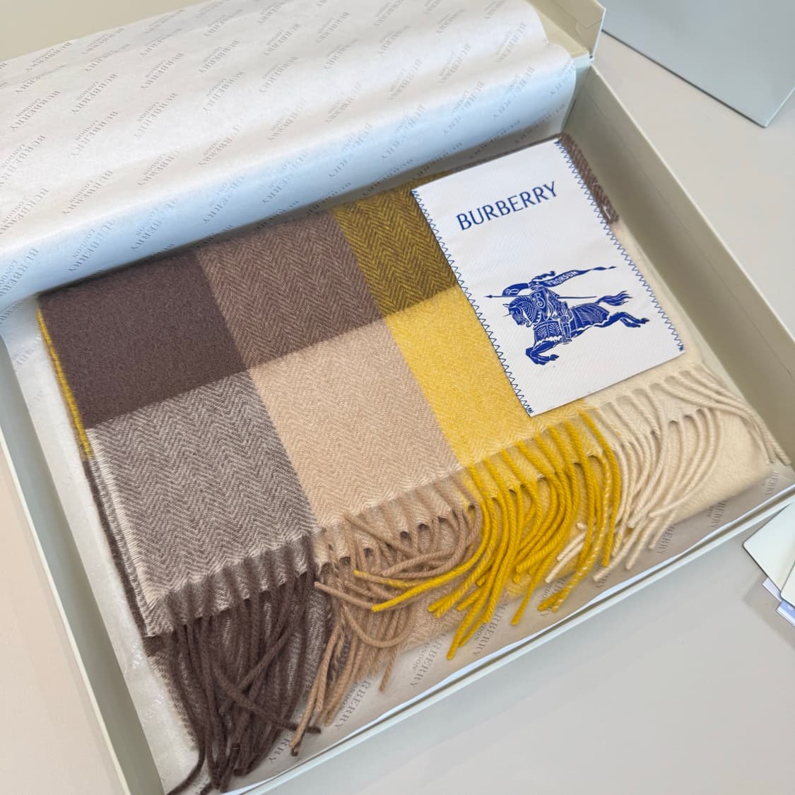 버버리숙녀 리버서블 스카프100% 램스울 상품이미지1