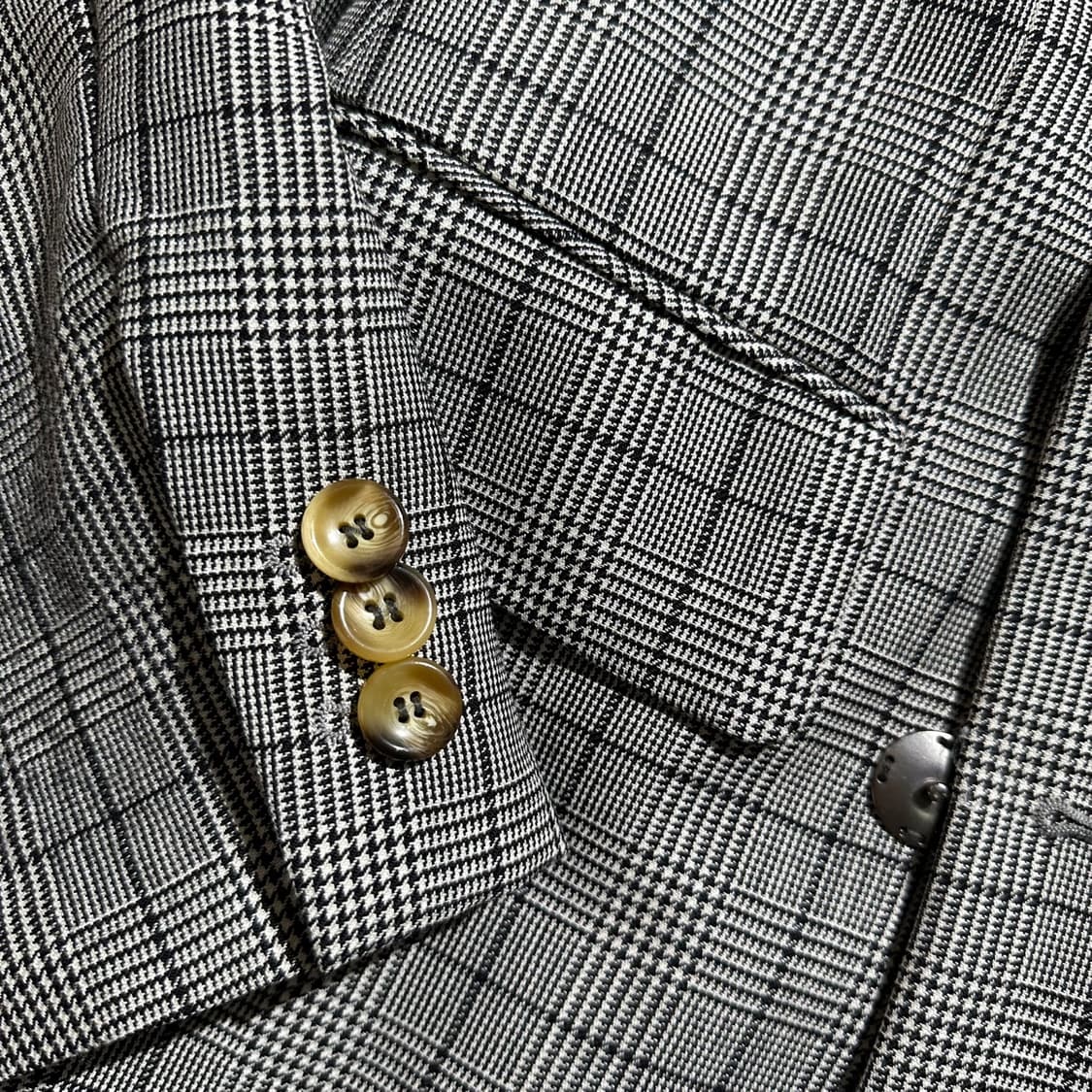 솔리드옴므 모헤어 블렌드 글렌체크 스냅버튼 더블블레이저 상품이미지6