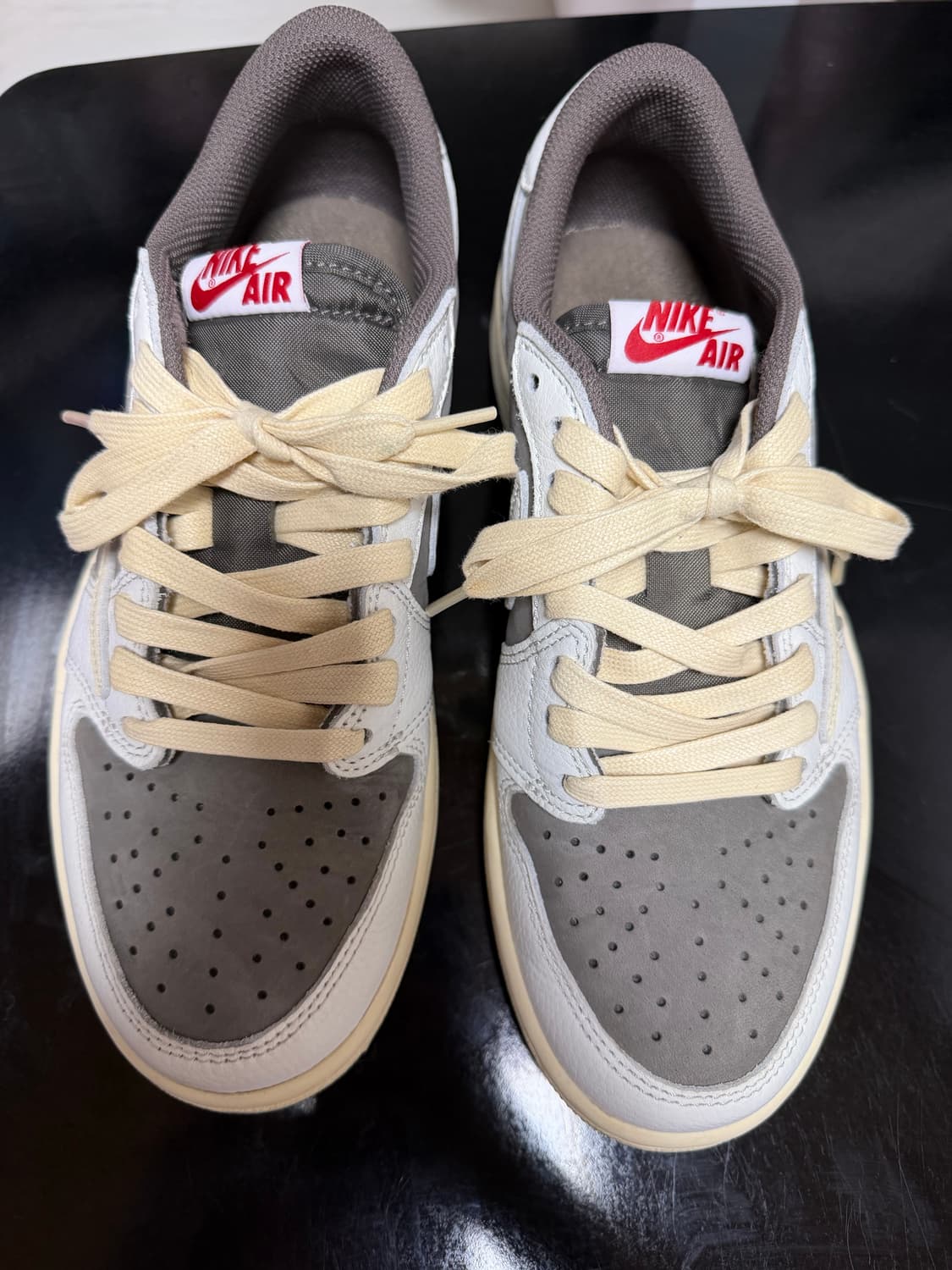 조던 트래비스 스캇 레트로 로우 상품이미지1