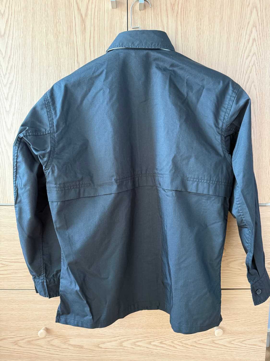 유니클로U 유틸리티오버사이즈 셔츠 (블랙) XS사이즈 상품이미지3