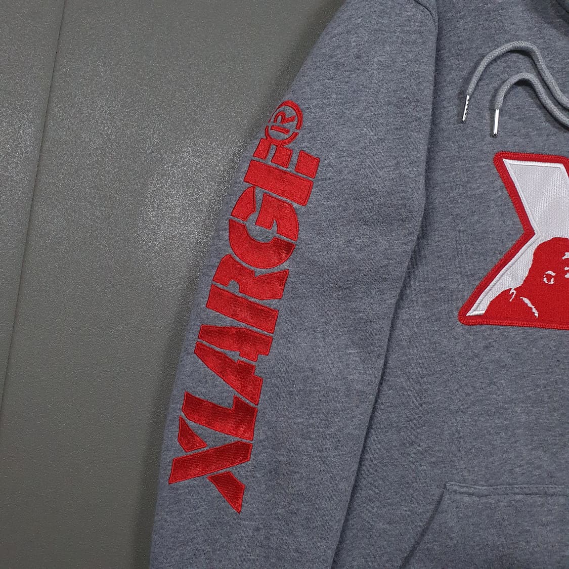 실측 L 100) 뉴에라 X 엑스라지 콜라보 한정판 후드티셔츠 헤더그레이 상품이미지3