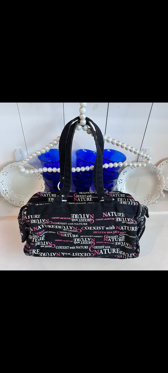 블랙 영문 프린팅 체인 숄더백 상품이미지3