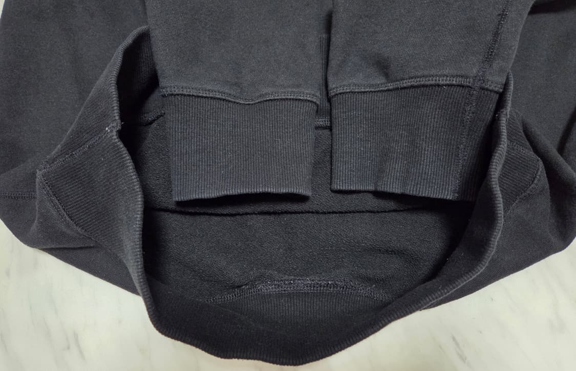 아크네스튜디오 여성 맨투맨 상품이미지6