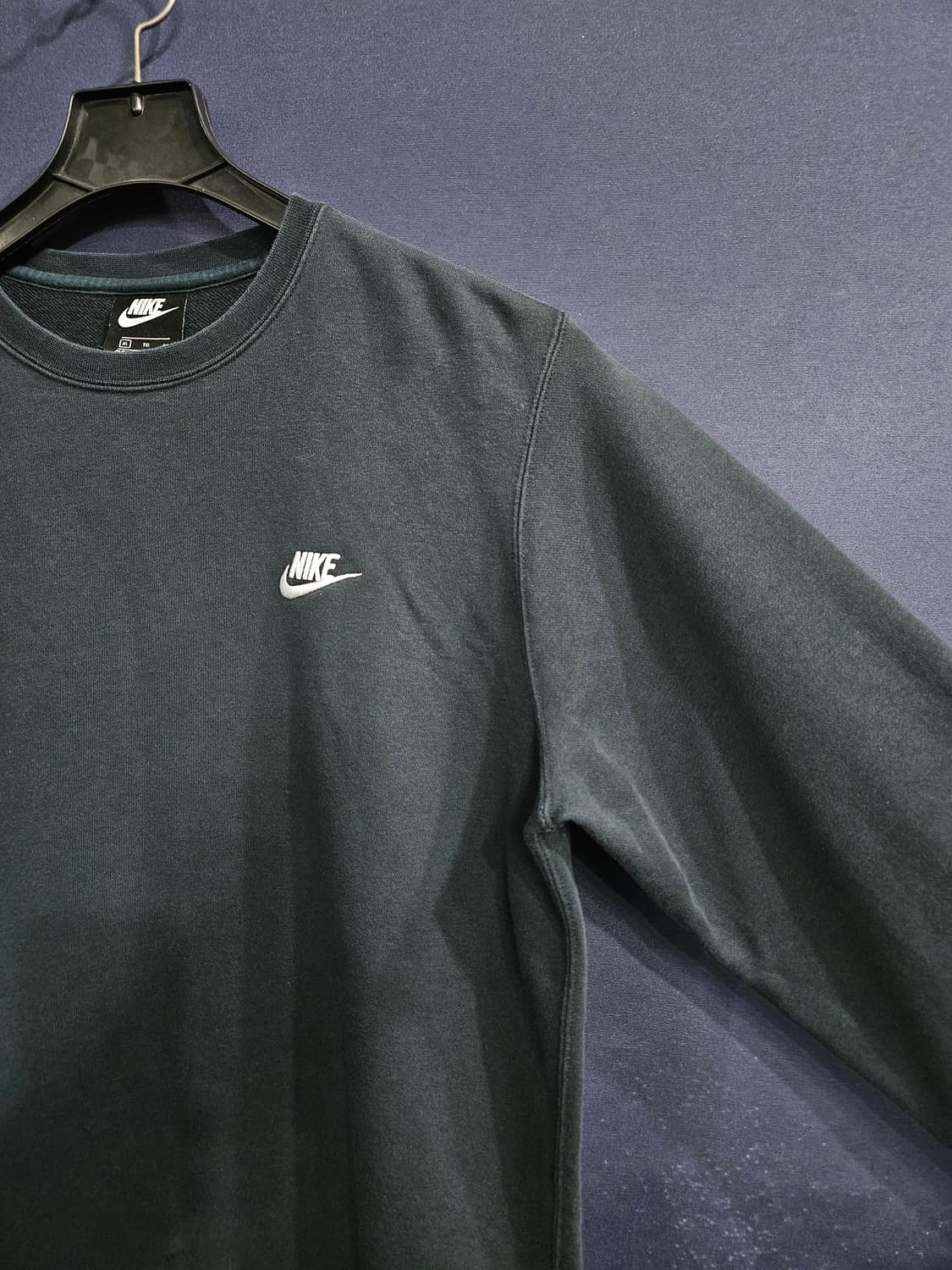 나이키 자수 블랙차콜 남성 105 맨투맨  상품이미지4