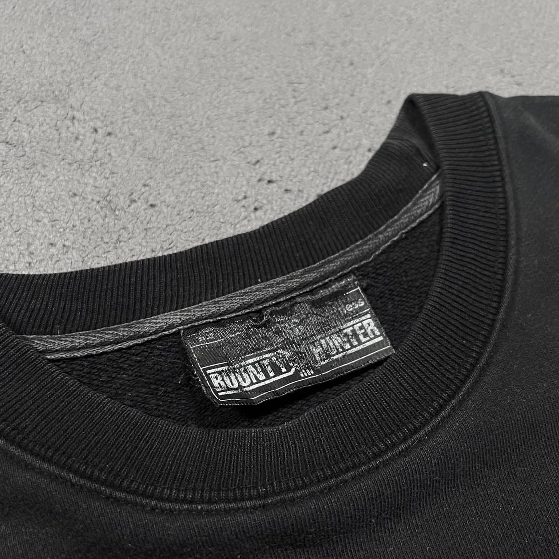 바운티 헌터 빅 프린팅 맨투맨 상품이미지4