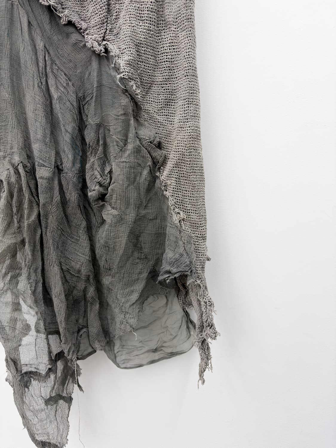 MULTI TEXTILE DRAPED ARTISANAL VEST TOP 상품이미지7