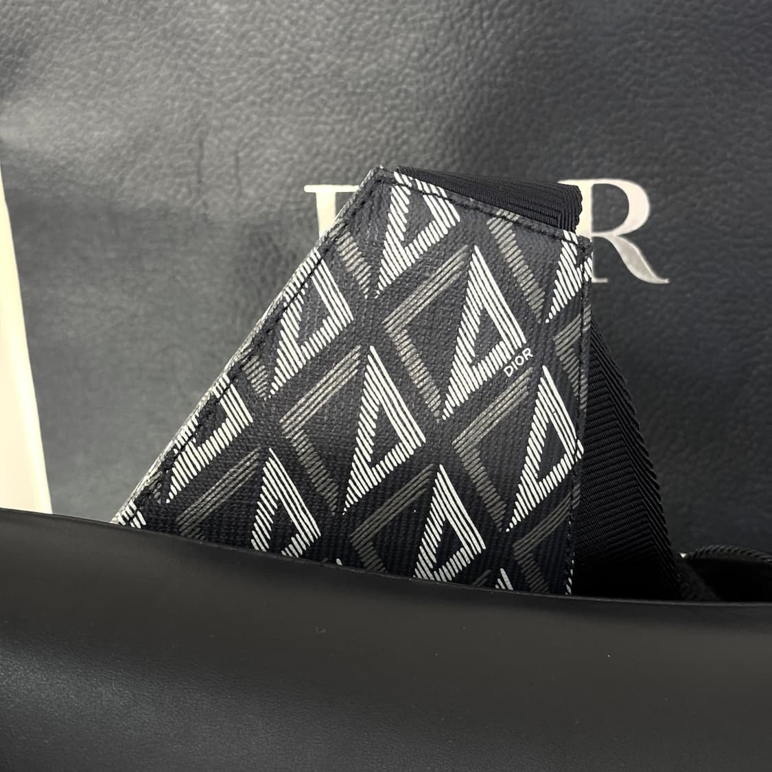 [새상품] 디올 다이아몬드 새들백 미디움 상품이미지5