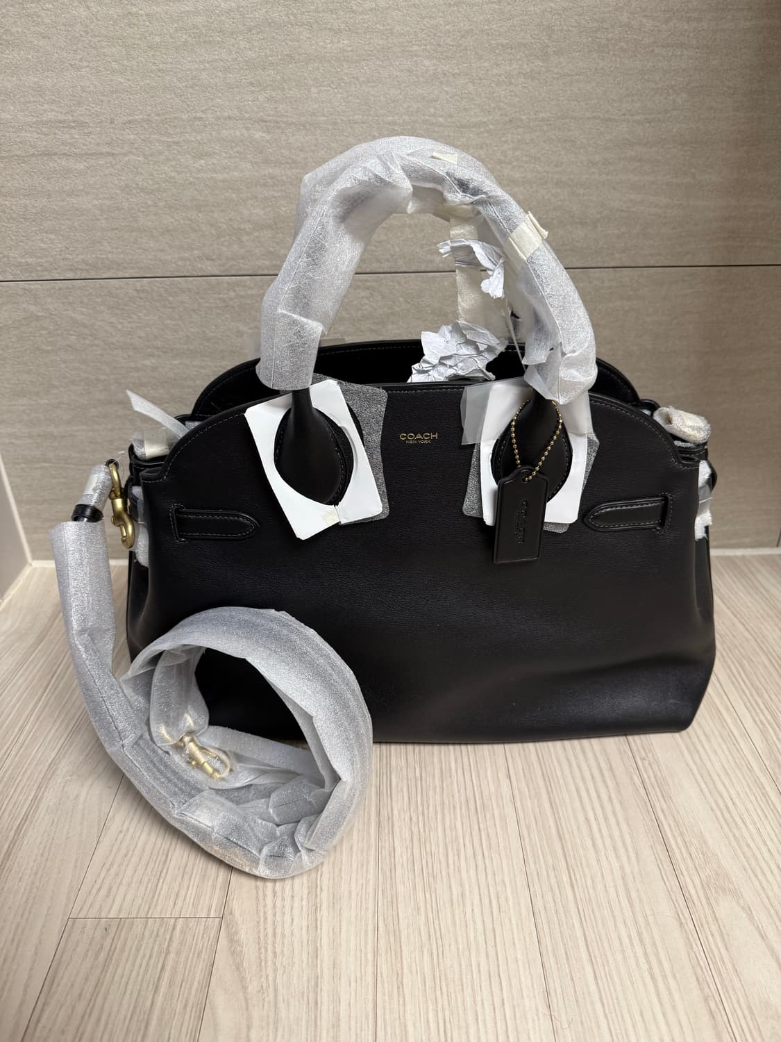 coach 코치 엠파이어 캐리올 40 블랙 CW616 상품이미지1