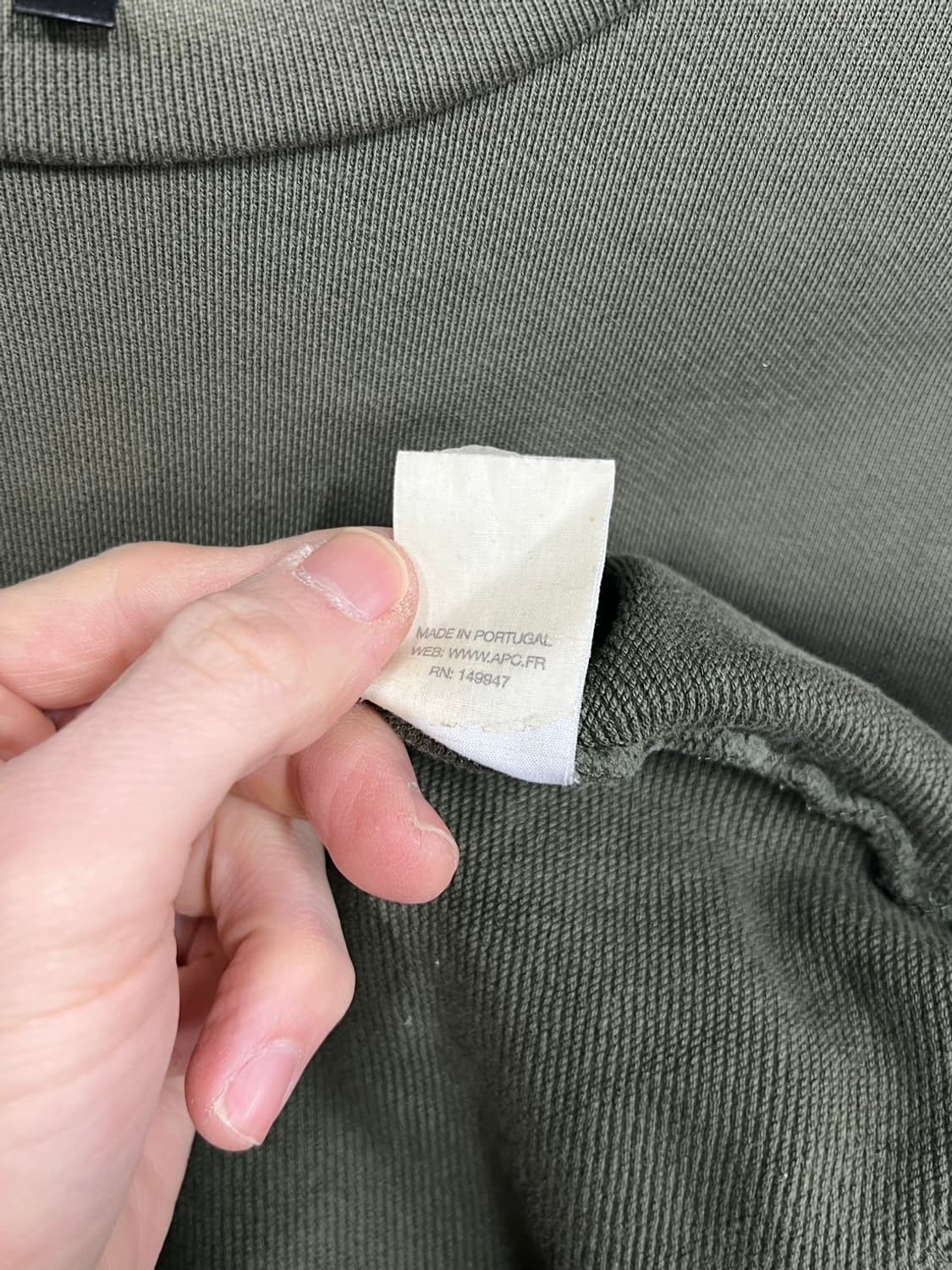 A.P.C. 아페쎄 빅로고 밀리터리 카키 맨투맨 상품이미지6