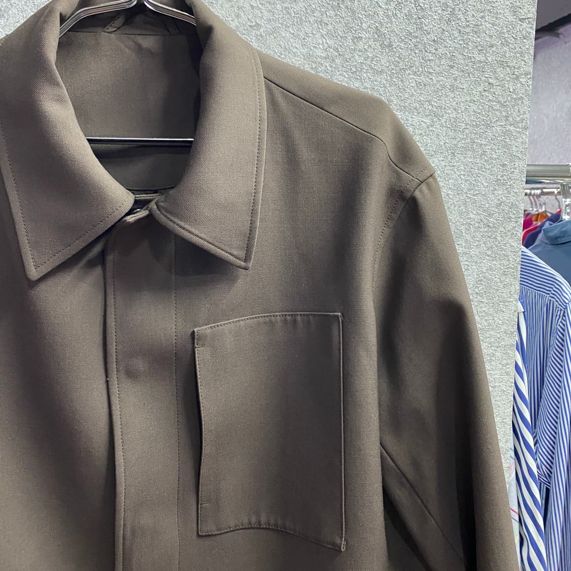 쿠어 오버핏 울 크롭 다크브라운 자켓 B4671 상품이미지3