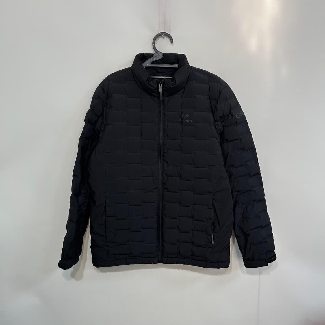 아이더 2022 남성 거위털 경량패딩 100 상태최상 상품이미지1